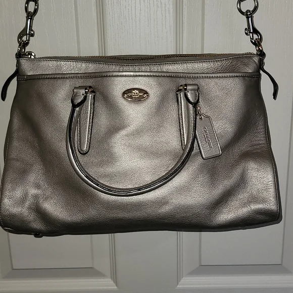 Coach Bag - Picture 2 of 11